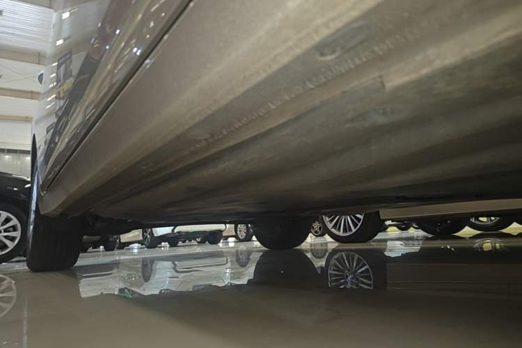 Used Volkswagen Lavida 2021 280TSI DSG Comfort Edition Right Side Sill