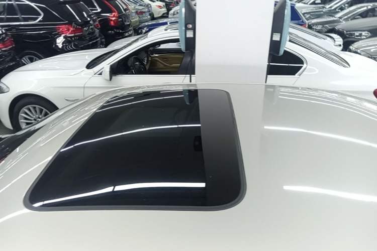 Used Volkswagen Lavida 2021 1.5L Automatic Comfort Edition Roof