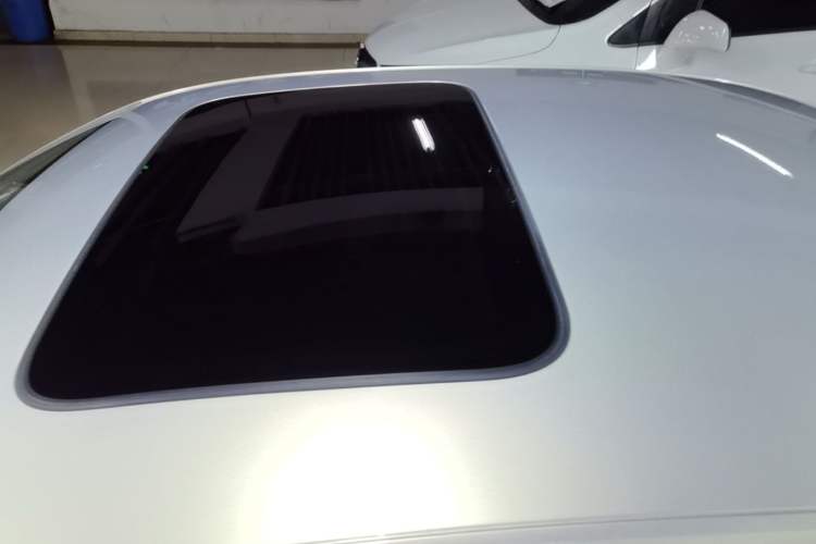 Used Volkswagen Lavida 2021 1.5L Automatic Comfort Edition Roof