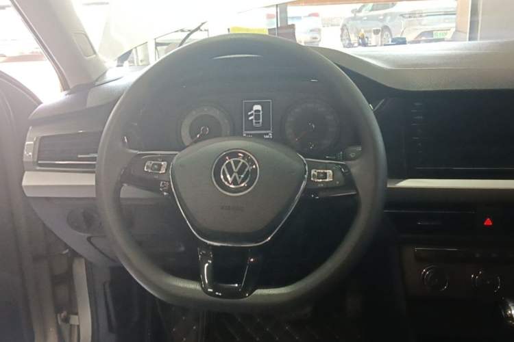 Used Volkswagen Lavida 2021 1.5L Automatic Vision Edition Steering Wheel