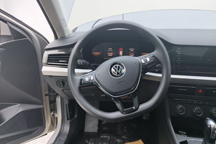 Used Volkswagen Lavida 2021 1.5L Automatic Comfort Edition Steering Wheel