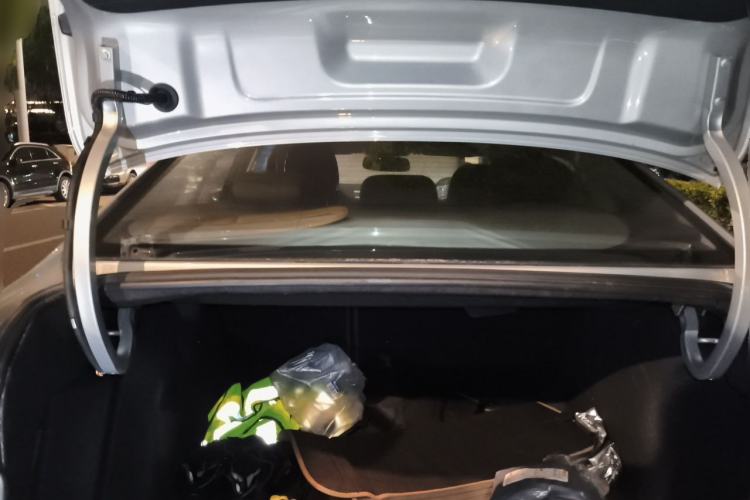 Used Volkswagen Lavida 2021 1.5L Automatic Fashion Edition Trunk