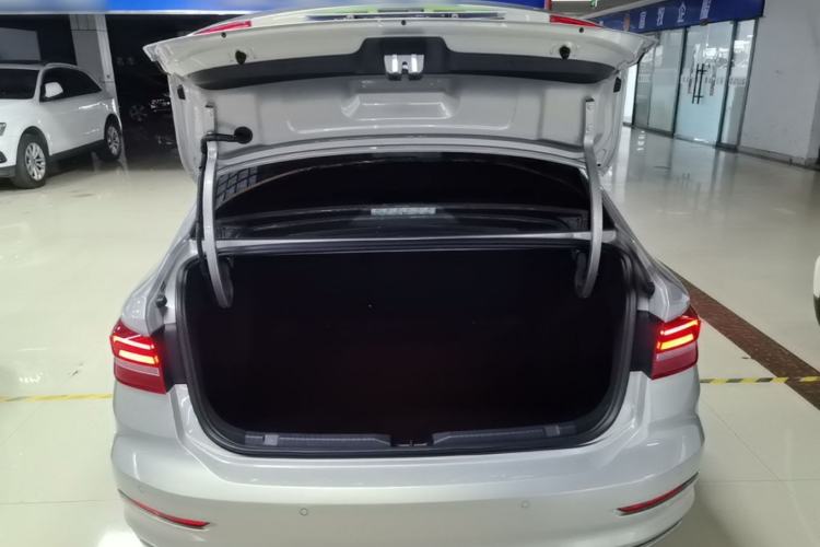 Used Volkswagen Lavida 2021 1.5L Automatic Comfort Edition Trunk