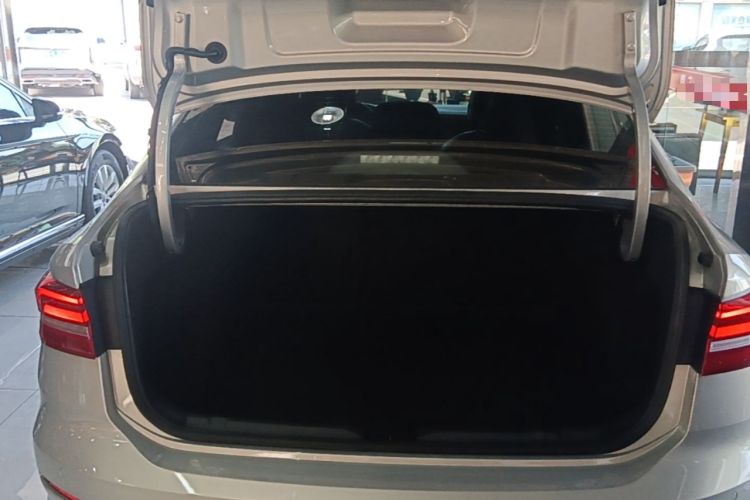 Used Volkswagen Lavida 2021 1.5L Automatic Vision Edition Trunk