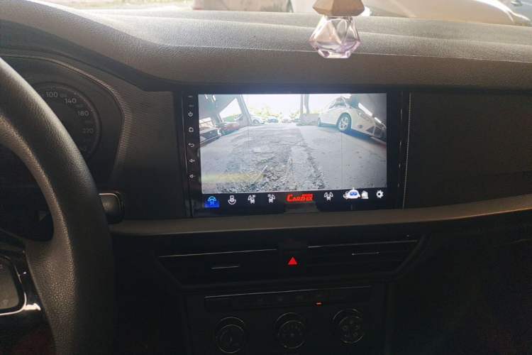 Used Volkswagen Lavida 2022 1.5L Automatic Fashion Edition Audio And AC Panel