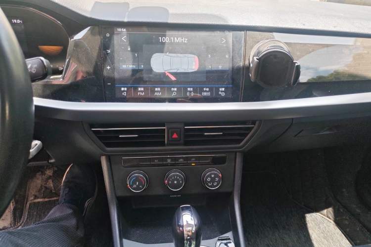 Used Volkswagen Lavida 2022 280TSI DSG Comfort Edition Audio And AC Panel