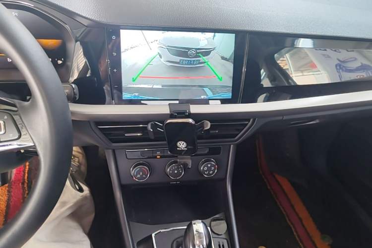 Used Volkswagen Lavida 2022 280TSI DSG Comfort Edition Audio And AC Panel