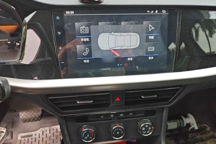 Used Volkswagen Lavida 2022 1.5L Automatic Vision Edition Audio And AC Panel