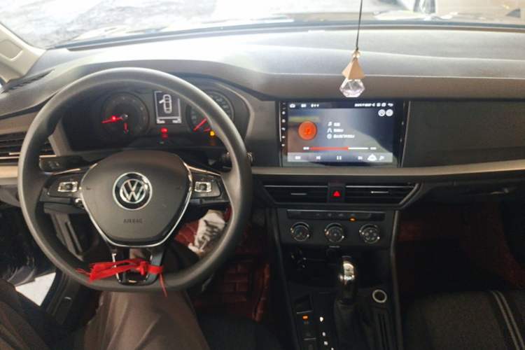Used Volkswagen Lavida 2022 1.5L Automatic Fashion Edition Center Console