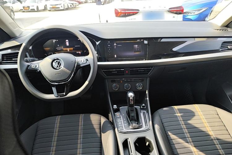 Used Volkswagen Lavida 2022 280TSI DSG Comfort Edition Center Console