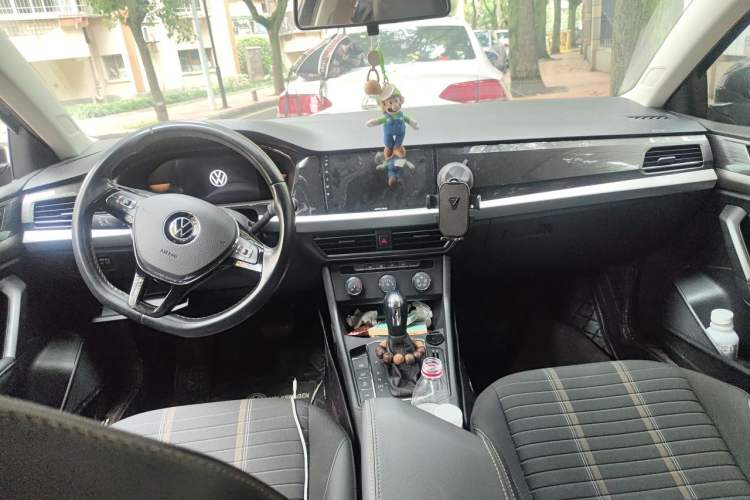 Used Volkswagen Lavida 2022 280TSI DSG Comfort Edition Center Console