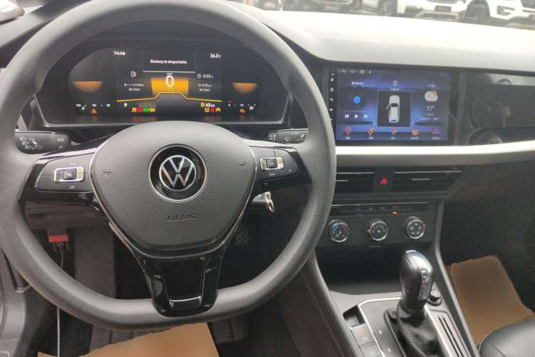 Used Volkswagen Lavida 2022 1.5L Automatic Comfort Edition Center Console