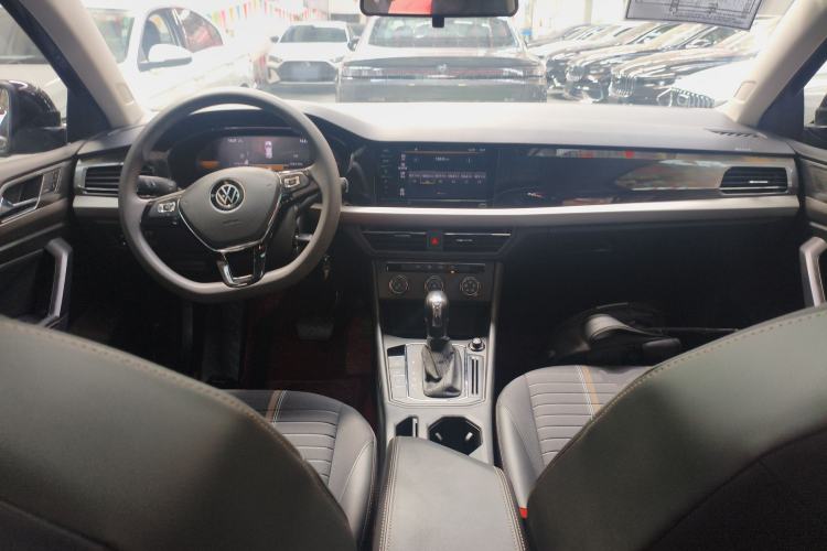 Used Volkswagen Lavida 2022 280TSI DSG Comfort Edition Center Console