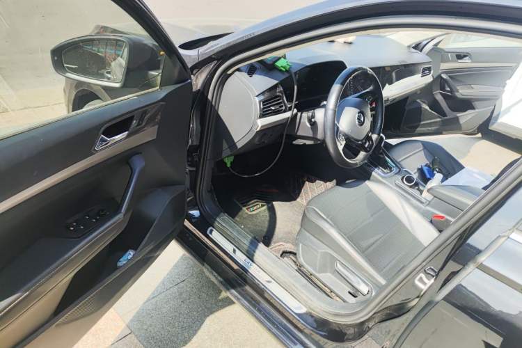 Used Volkswagen Lavida 2022 1.5L Automatic Comfort Edition Driver Seat