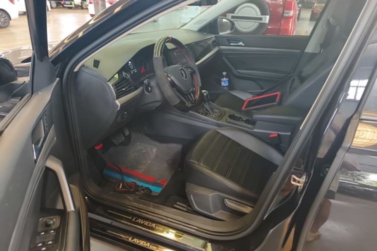 Used Volkswagen Lavida 2022 1.5L Automatic Fashion Edition Driver Seat