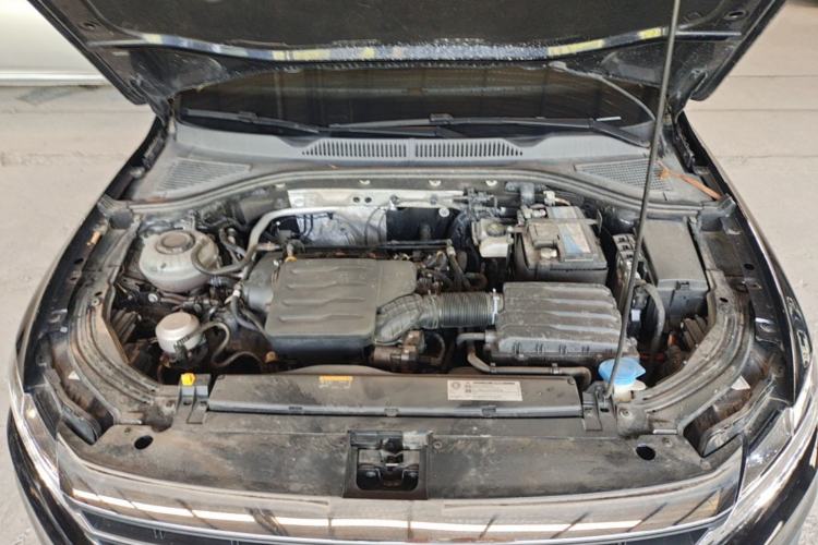 Used Volkswagen Lavida 2022 1.5L Automatic Fashion Edition Engine Bay