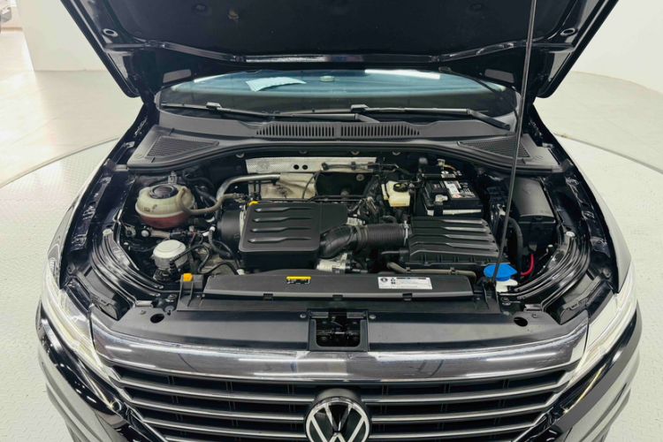 Used Volkswagen Lavida 2022 1.5L Automatic Comfort Edition Engine Bay