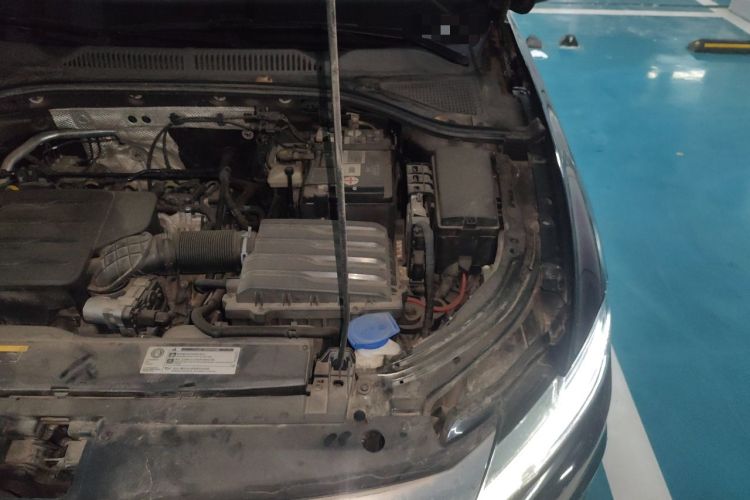Used Volkswagen Lavida 2022 1.5L Automatic Comfort Edition Engine Bay Left