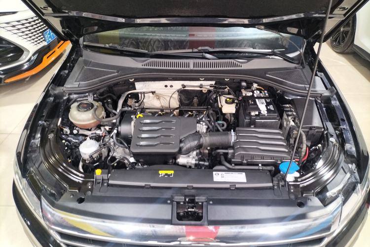 Used Volkswagen Lavida 2022 1.5L Automatic Comfort Edition Engine Bay
