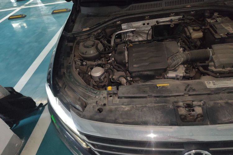 Used Volkswagen Lavida 2022 1.5L Automatic Comfort Edition Engine Bay Right