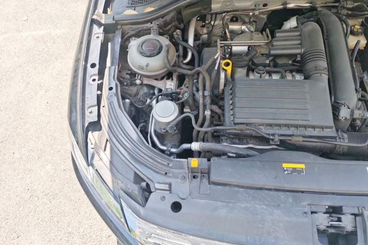 Used Volkswagen Lavida 2022 280TSI DSG Comfort Edition Engine Bay Right