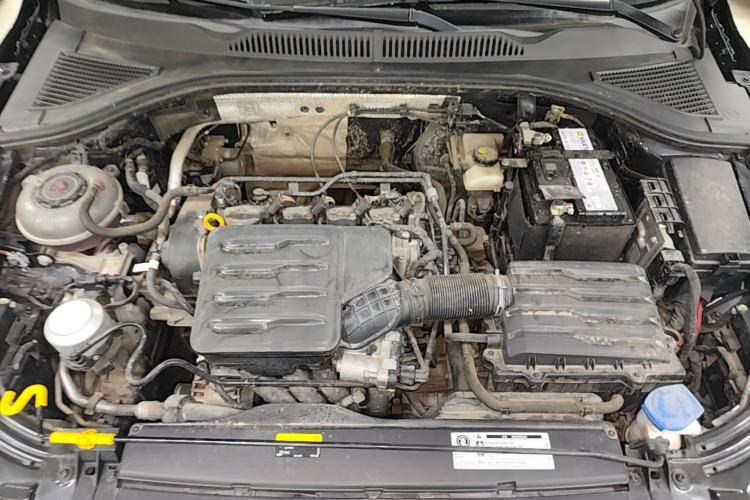 Used Volkswagen Lavida 2022 1.5L Automatic Comfort Edition Engine Bay