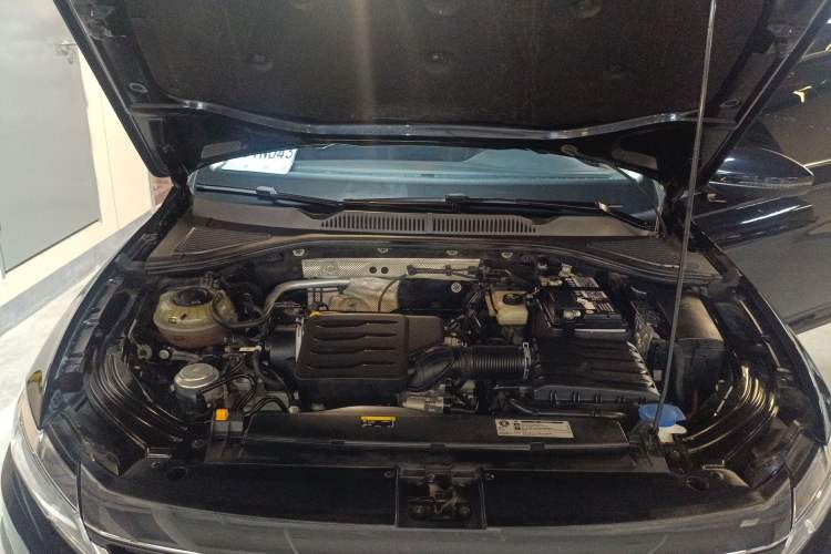 Used Volkswagen Lavida 2022 1.5L Automatic Comfort Edition Engine Bay