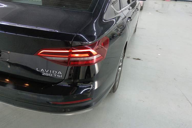Used Volkswagen Lavida 2022 280TSI DSG Comfort Edition Exterior 2