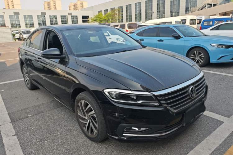 Used Volkswagen Lavida 2022 280TSI DSG Comfort Edition Front Right 45 Deg