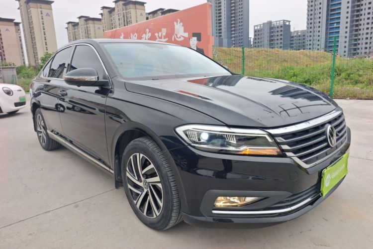 Used Volkswagen Lavida 2022 280TSI DSG Comfort Edition Front Right 45 Deg