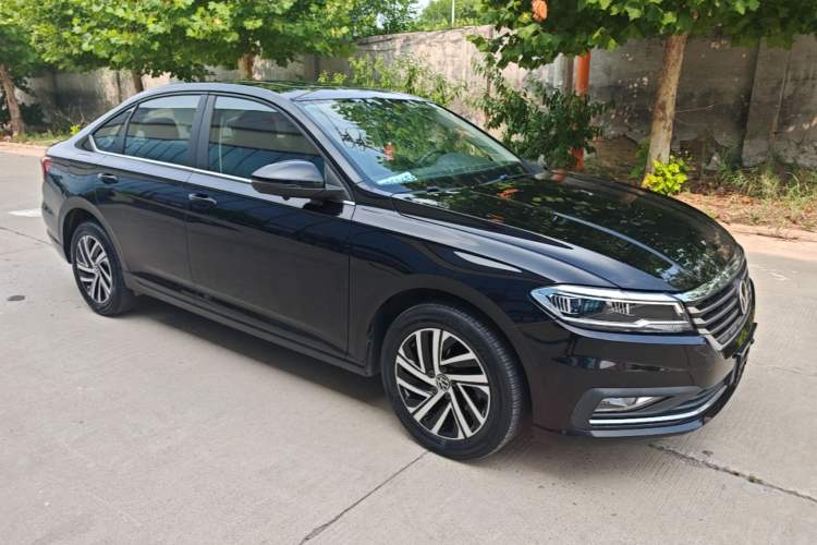 Used Volkswagen Lavida 2022 1.5L Automatic Comfort Edition Front Right 45 Deg