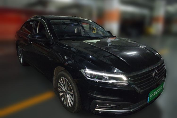 Used Volkswagen Lavida 2022 280TSI DSG Comfort Edition Front Right 45 Deg