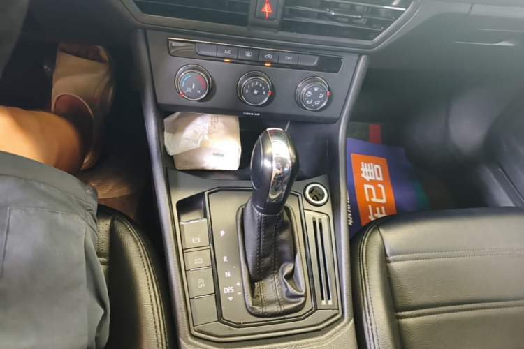 Used Volkswagen Lavida 2022 1.5L Automatic Fashion Edition Gear Lever