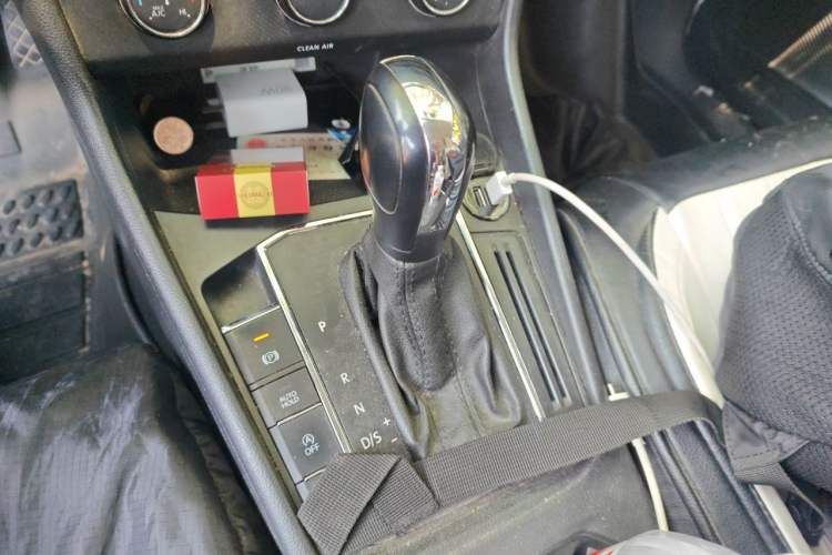 Used Volkswagen Lavida 2022 280TSI DSG Comfort Edition Gear Lever