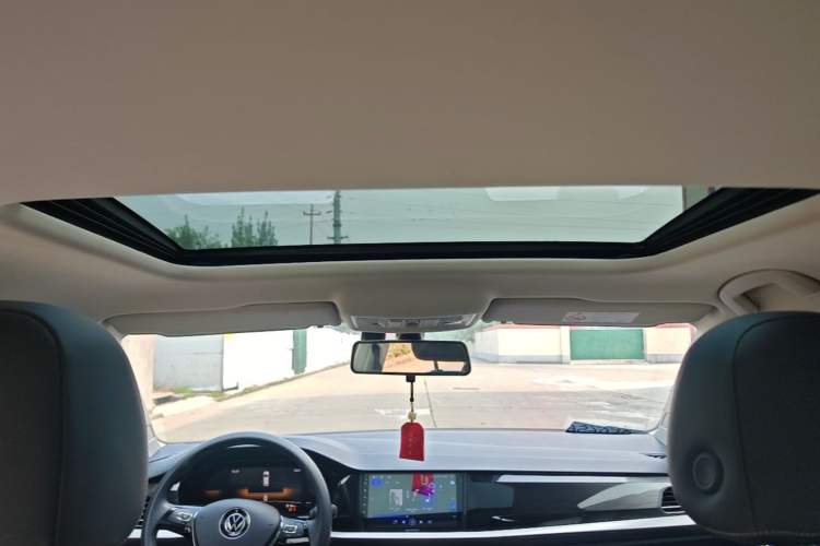 Used Volkswagen Lavida 2022 1.5L Automatic Comfort Edition Headliner