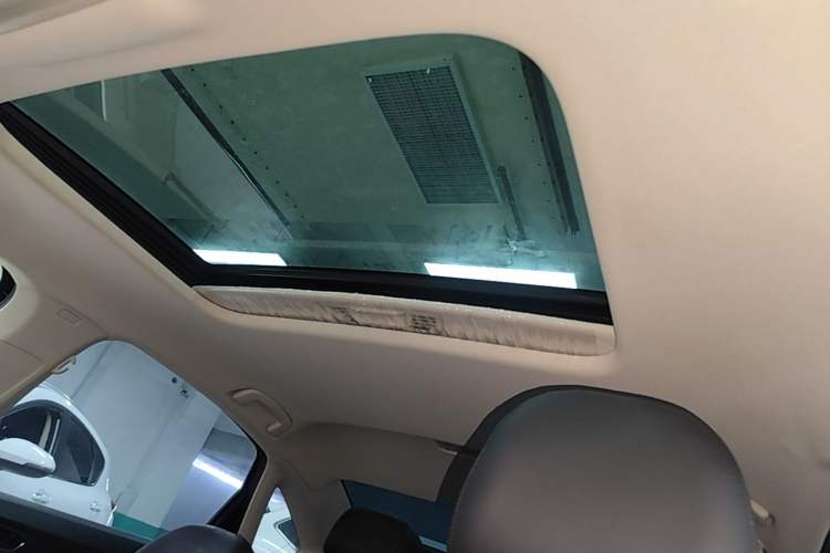 Used Volkswagen Lavida 2022 1.5L Automatic Comfort Edition Headliner