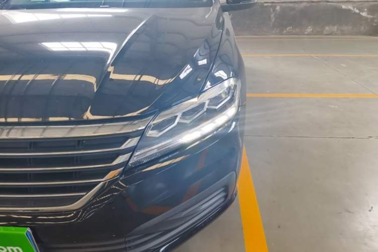 Used Volkswagen Lavida 2022 1.5L Automatic Fashion Edition Left Front Headlight