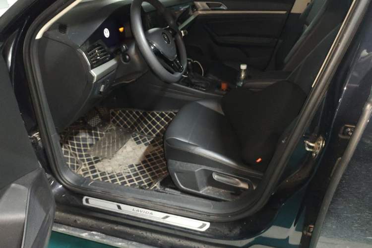 Used Volkswagen Lavida 2022 1.5L Automatic Comfort Edition Left Front Seat