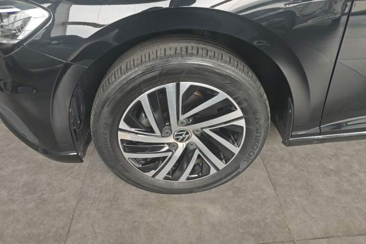 Used Volkswagen Lavida 2022 280TSI DSG Comfort Edition Left Front Wheel Hub