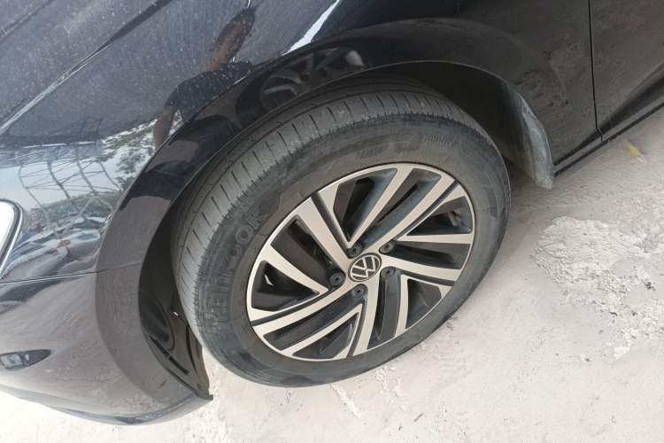 Used Volkswagen Lavida 2022 280TSI DSG Comfort Edition Left Front Wheel Hub