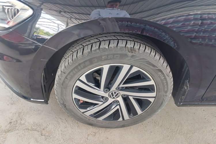Used Volkswagen Lavida 2022 280TSI DSG Comfort Edition Left Front Wheel Hub
