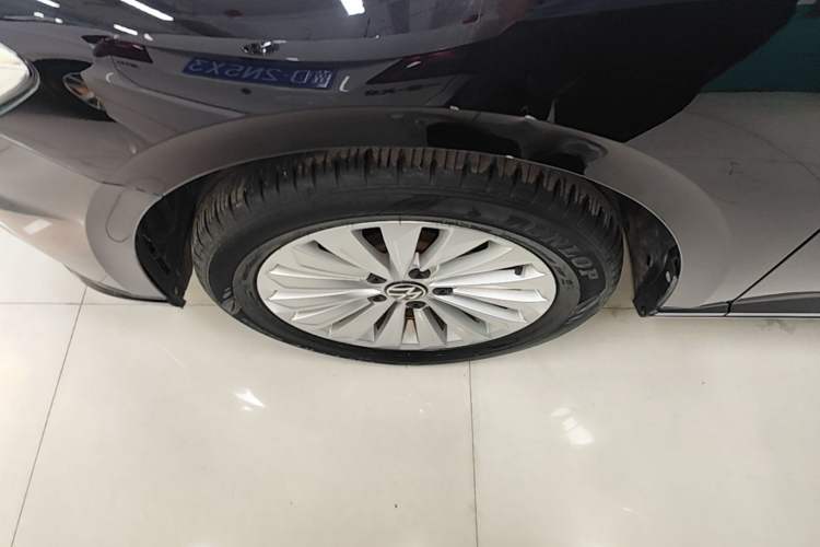 Used Volkswagen Lavida 2022 1.5L Automatic Comfort Edition Left Front Wheel Hub