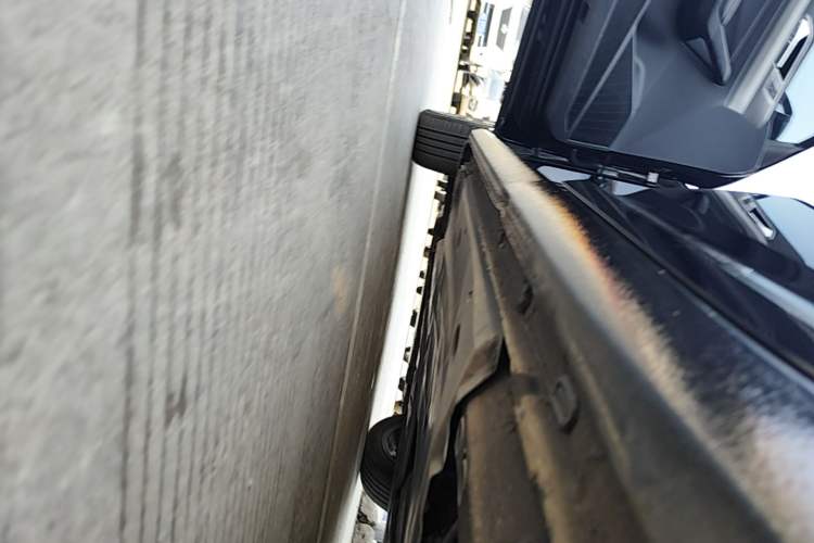 Used Volkswagen Lavida 2022 280TSI DSG Comfort Edition Left Side Sill
