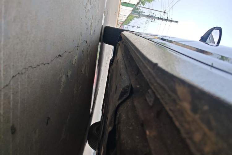Used Volkswagen Lavida 2022 1.5L Automatic Comfort Edition Left Side Sill