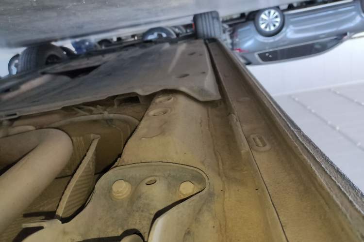 Used Volkswagen Lavida 2022 280TSI DSG Comfort Edition Left Side Sill
