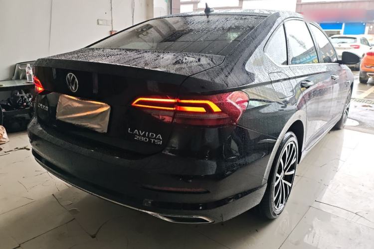 Used Volkswagen Lavida 2022 280TSI DSG Luxury Edition Rear Right 45 Deg