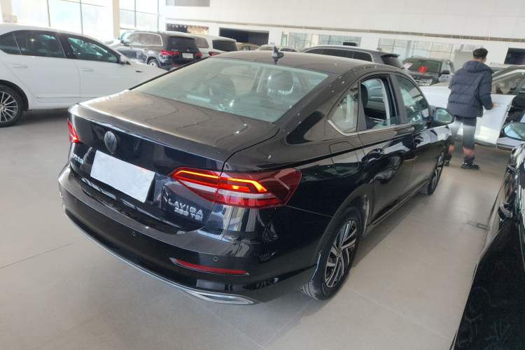 Used Volkswagen Lavida 2022 280TSI DSG Comfort Edition Rear Right 45 Deg