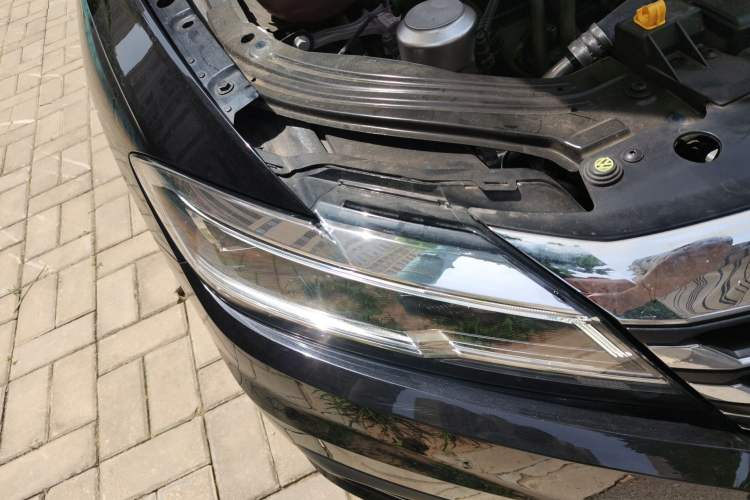 Used Volkswagen Lavida 2022 280TSI DSG Comfort Edition Right Front Headlight