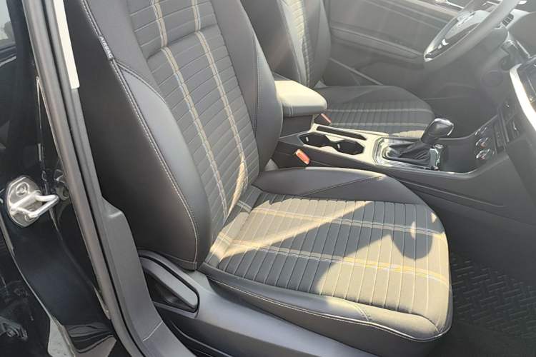 Used Volkswagen Lavida 2022 280TSI DSG Comfort Edition Right Front Seat