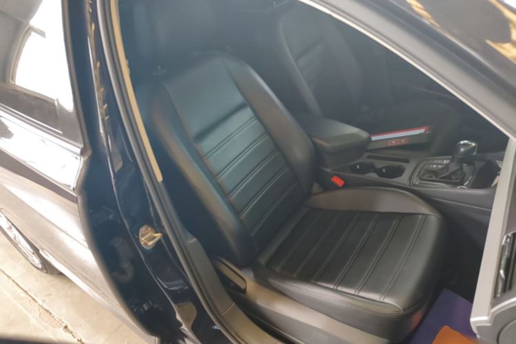 Used Volkswagen Lavida 2022 1.5L Automatic Fashion Edition Right Front Seat